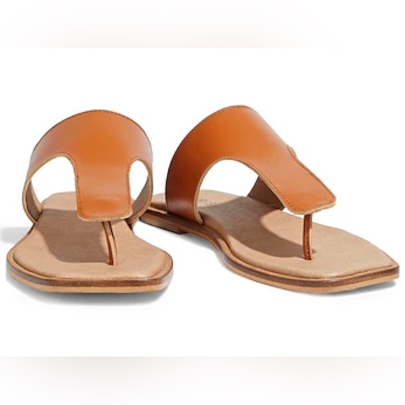IRIS & INK Women’s Slip On Soft Leather Flat Thong Minimalist Summer Sandals 37 - Picture 1 of 8